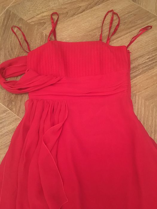 Malinowa wizytowa sukienka 38