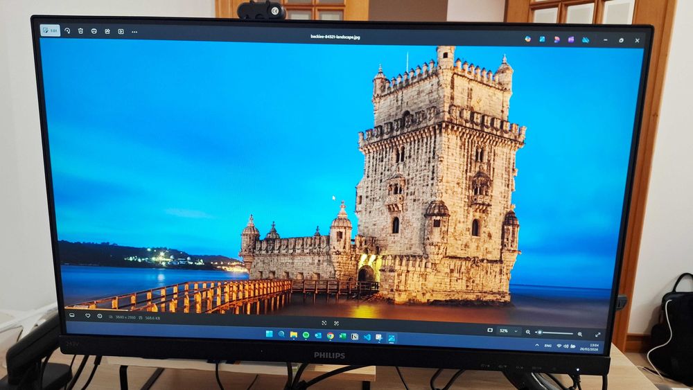 Monitor Philips 24'' - IPS + Suporte Articulado