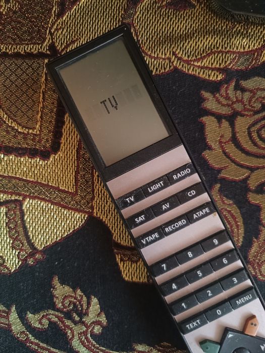comando Bang & Olufsen a funcionar