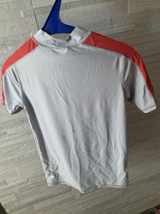 Продам футболку для залу