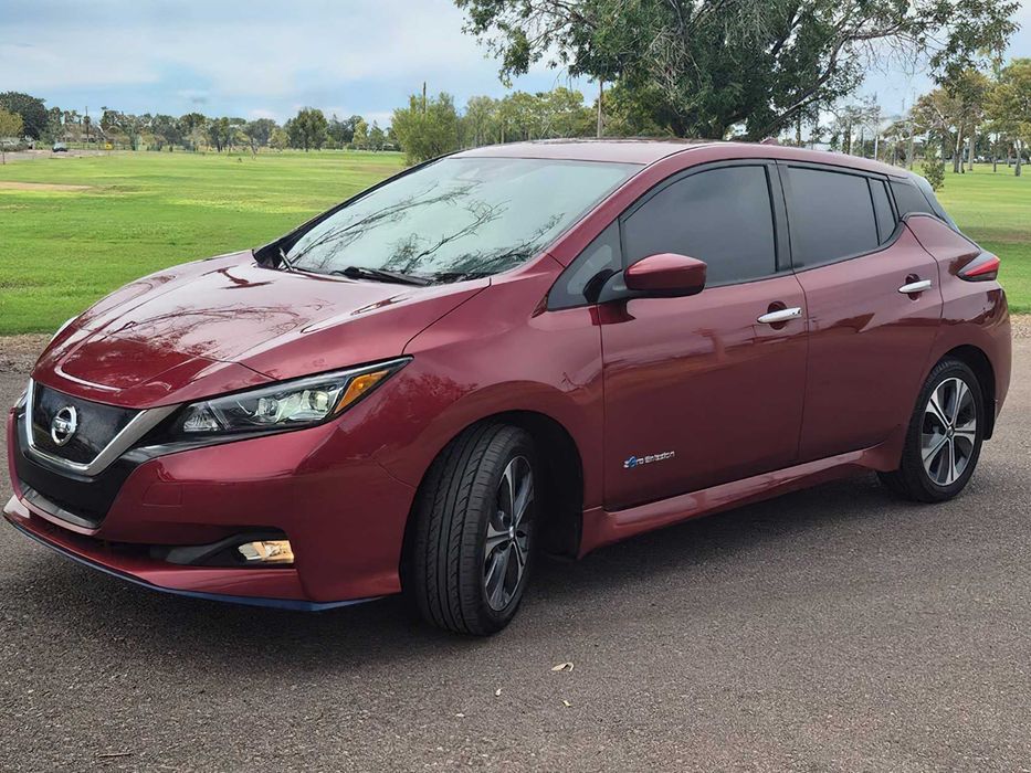Nissan LEAF      2020