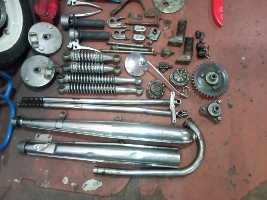 Продам вилку  маятник   на мопед  Рига мини 26 Стелла  Рига24 Дельта.