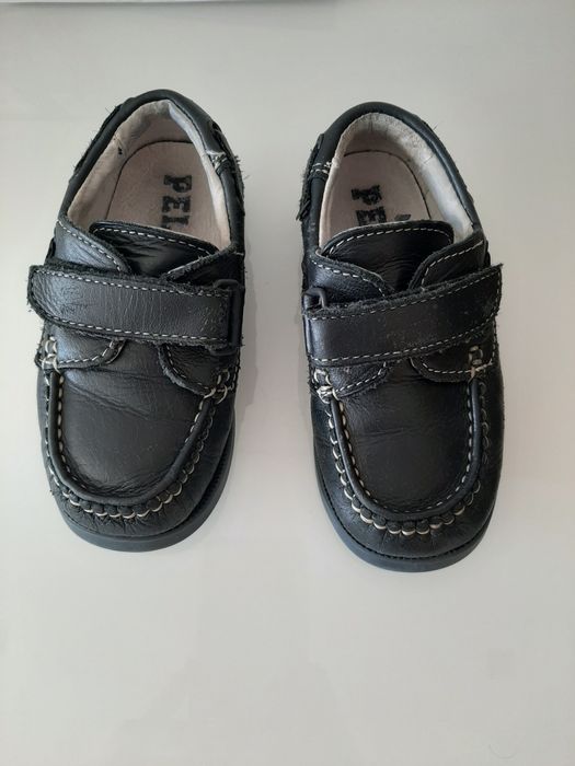 Sapatos em pele t24