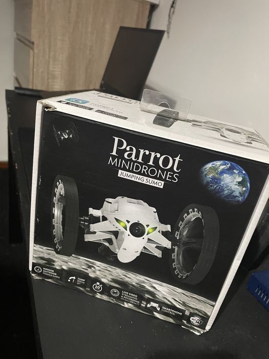 Parrot Jumping Sumo64550240481154124