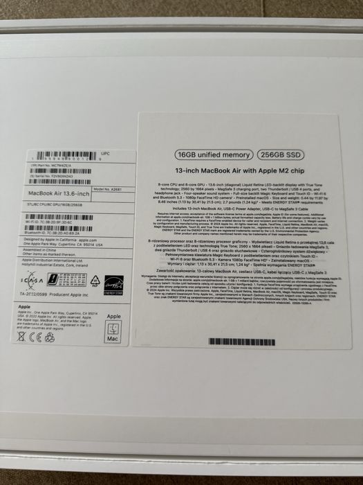 MacBook Air M2 13” / 16GB / 256GB / stan idealny / 100% baterii