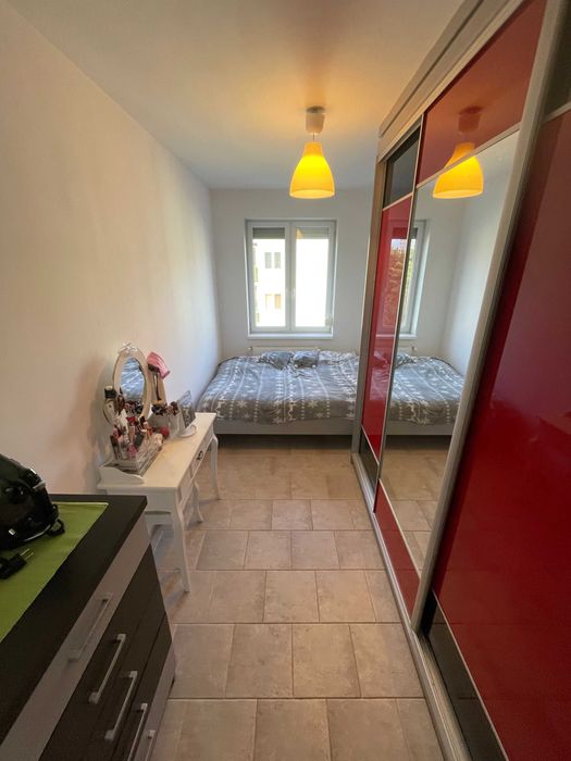 2 pokoje + osobna kuchnia + loggia. ul. Szlakowa, blok.