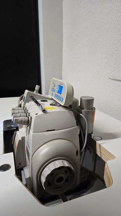 Overlock 4-nitkowy JACK JK-904E