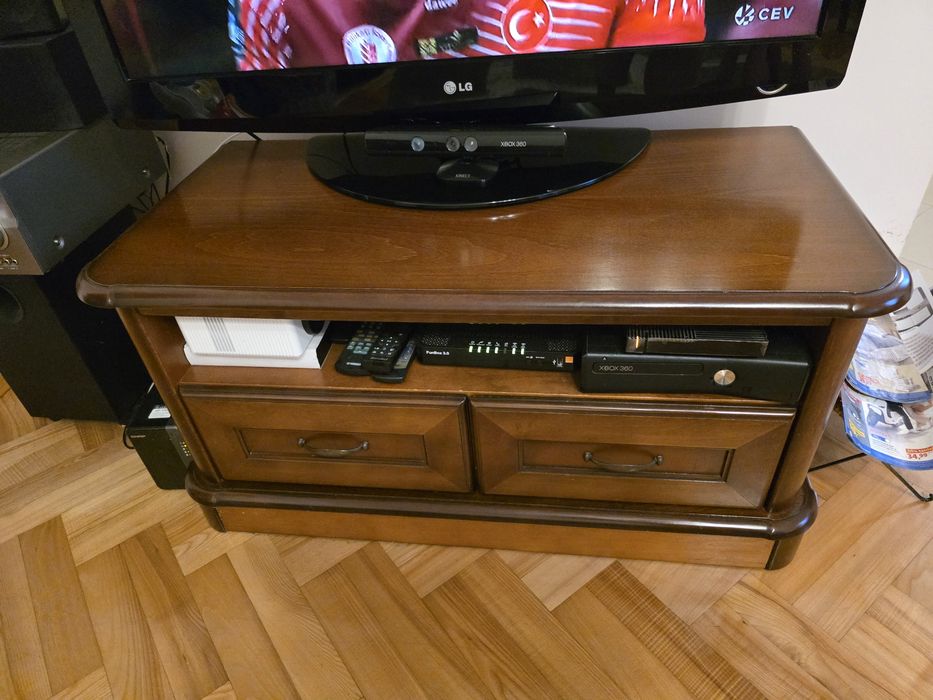 Meble do salonu + stół + 4 krzesła