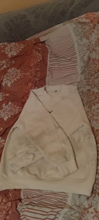 Продається кофта стан новий одягнута 1 раз ціна 500 грн