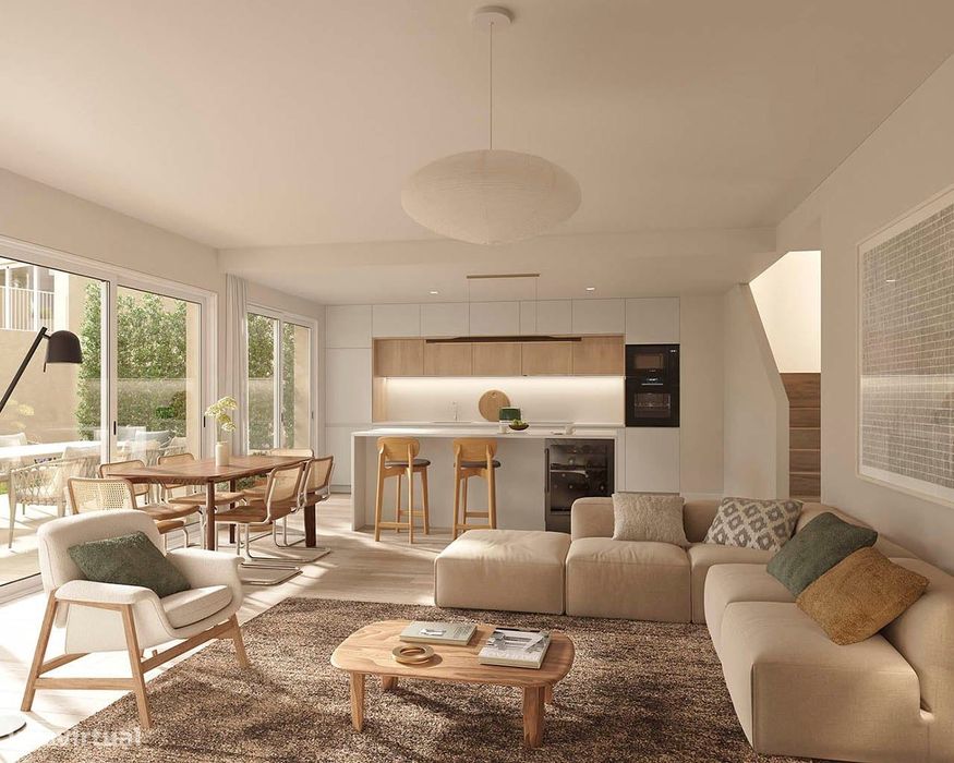 Moradia V3

3-bedroom townhouse