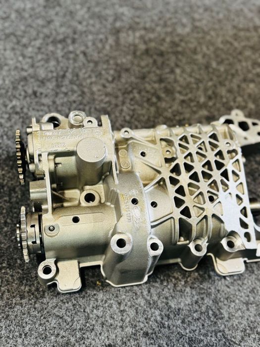 BOMBA ÓLEO VW 2.0TFSI/ AUDI 06B103535G (NOVA)