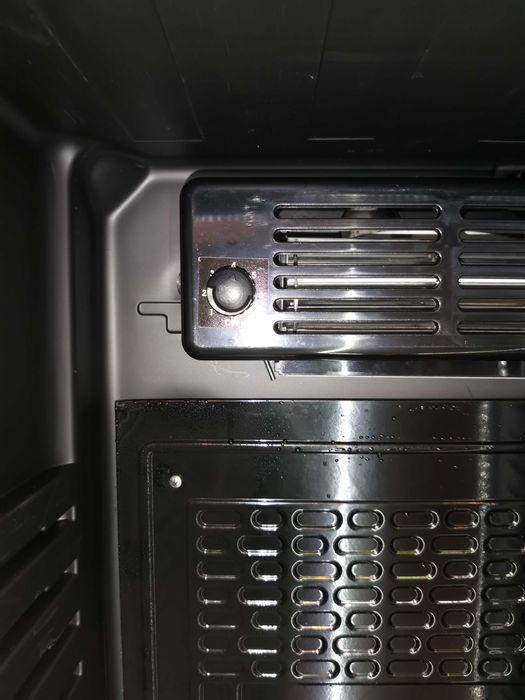 Witryna chłodnicza Czarna 358l Nowa Premium - Energooszczędna