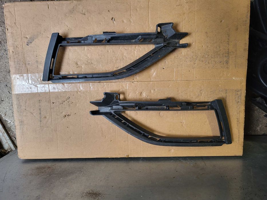 Osłona halogenu VW Golf 7.5 lewa prawa strona