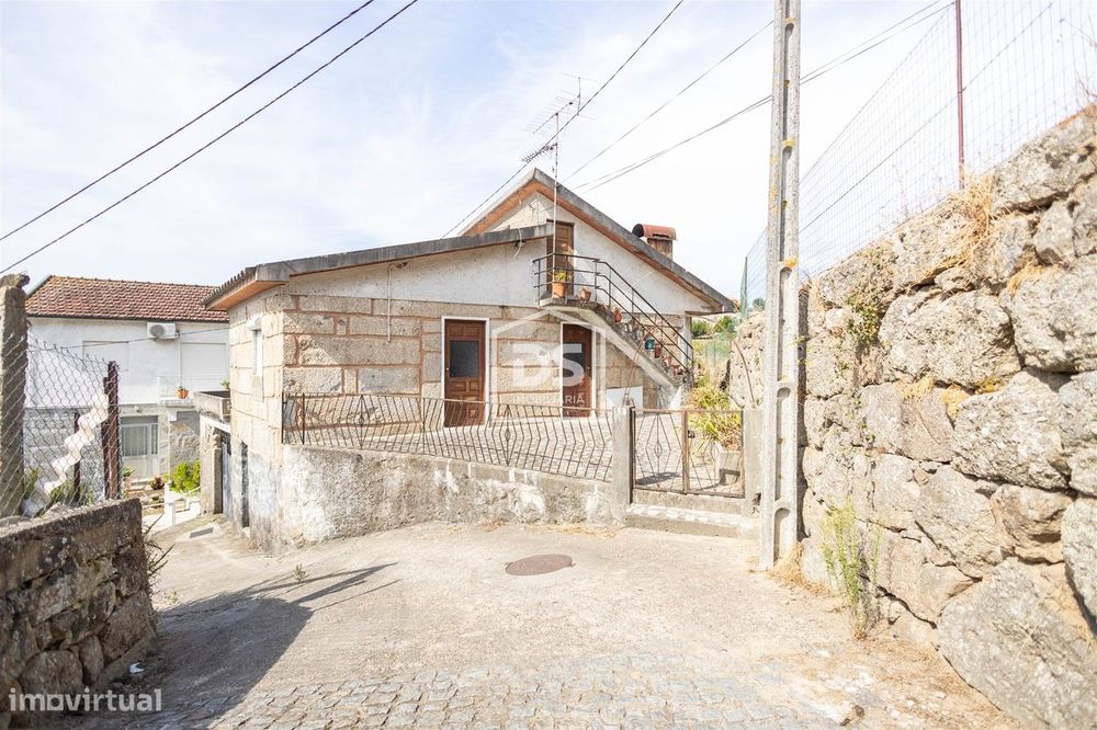 Moradia T3 Venda em Souselo,Cinfães