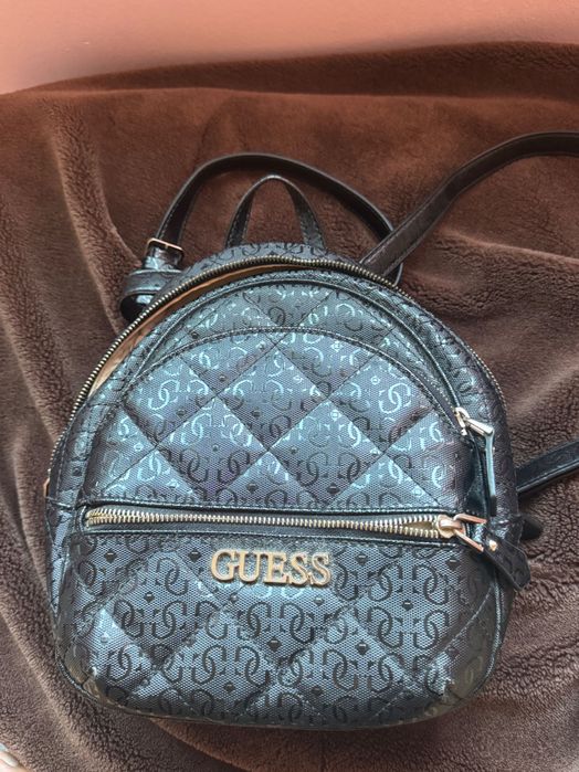 mini mochila guess