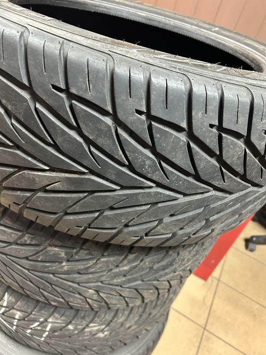 Toyo proxes 295/45/20