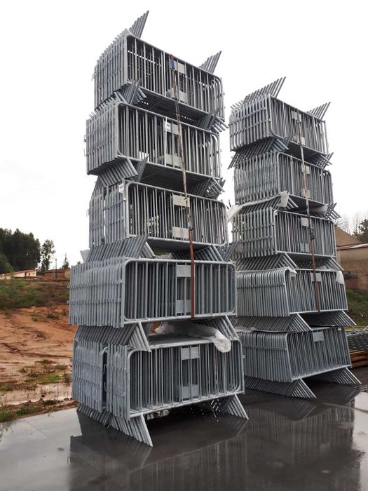 Barreiras Anti-Motim Galvanizada