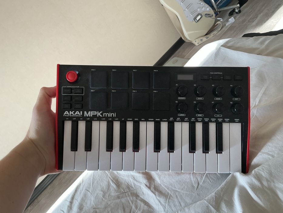 Midi-клавиатура Akai MPK mini MK3