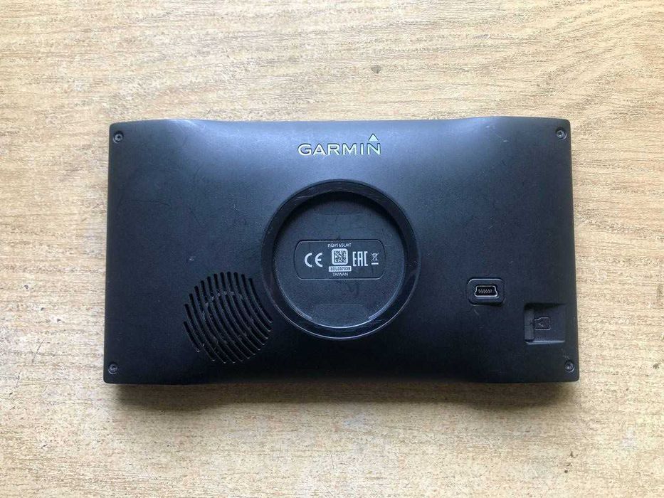 Навігатор GARMIN NUVI 65 LMT