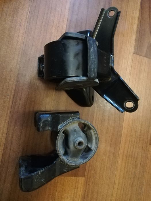 Подушка двигателя Kia Carens, Magentis