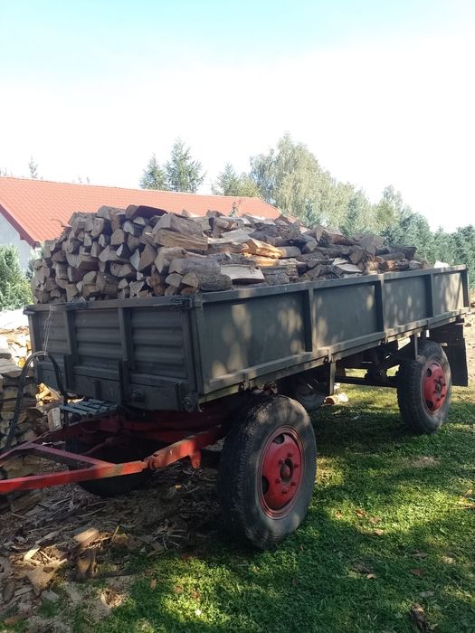 Drewno sosna sucha połupana gotowa do pieca
