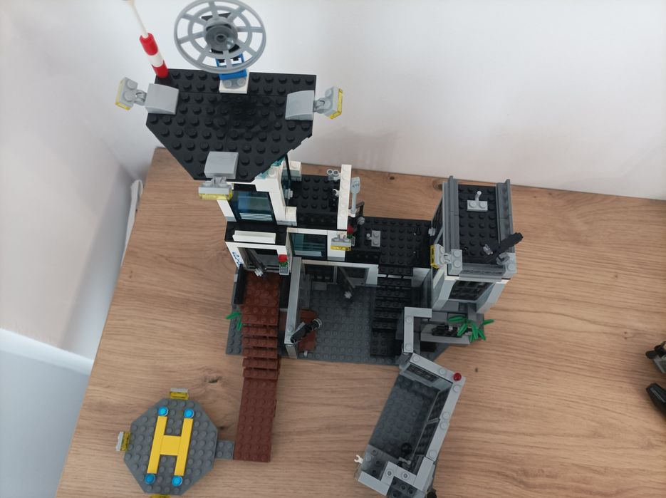 Lego 60130 wyspa więzienna