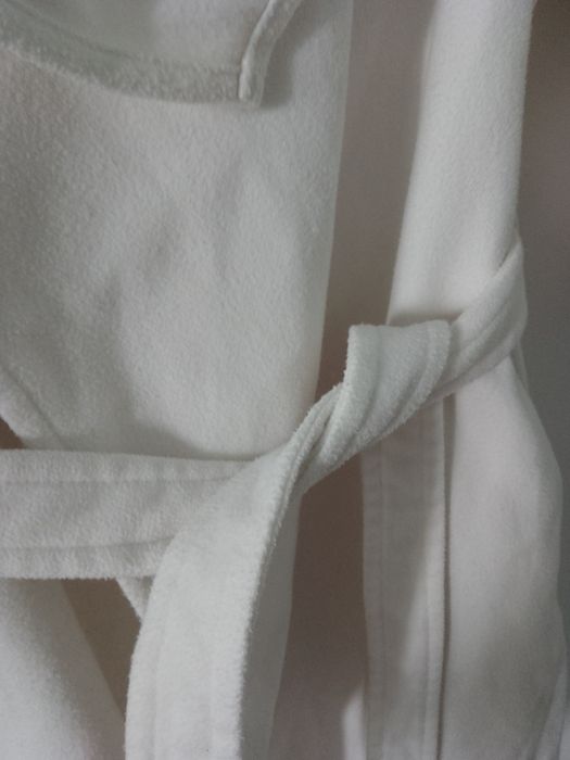 Biały płaszcz HM S piekny