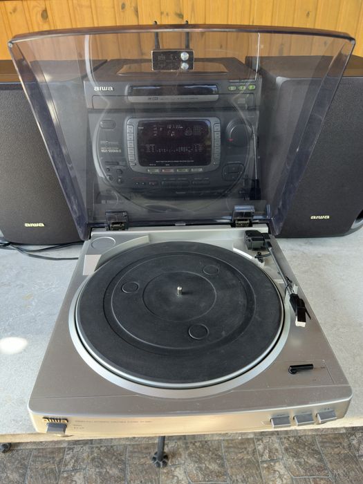 Комплект, музыкальный центр Aiwa NSX 999MK2 и проигрыватель винила Aiwa PX-E860EZ