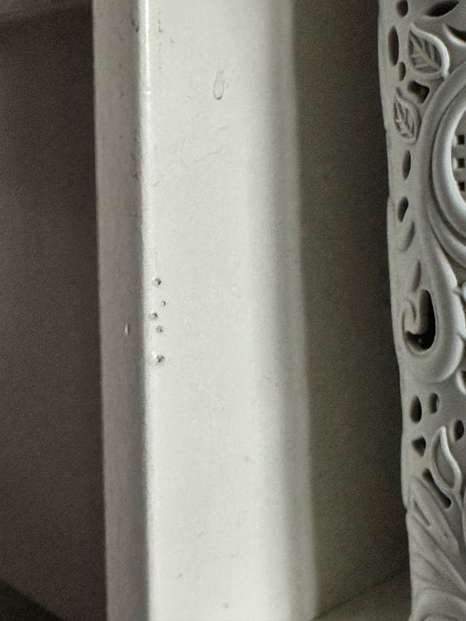 Стелаж з контейнерами