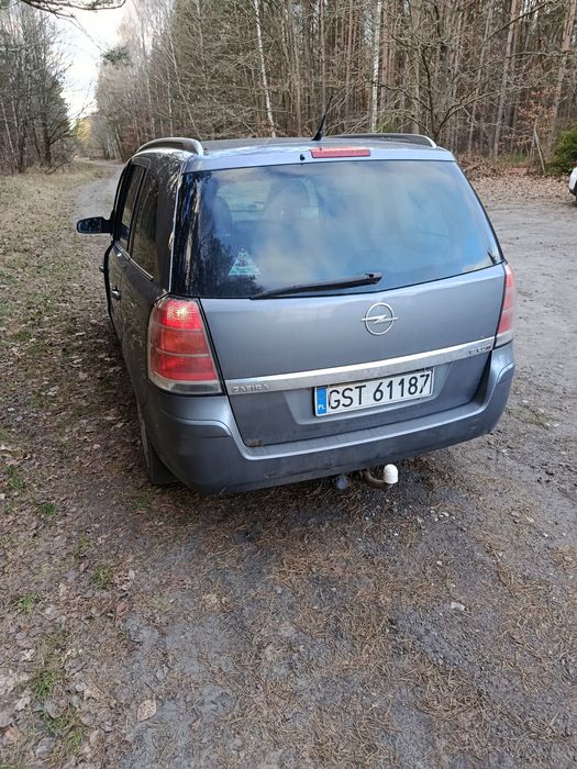 Opel Zafira B 1,9 CDTi 150 KM, 7 os.
