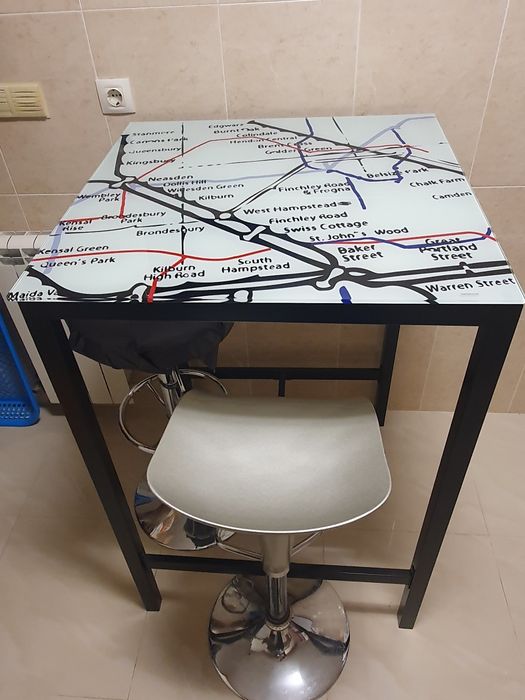 Mesa alta de cozinha