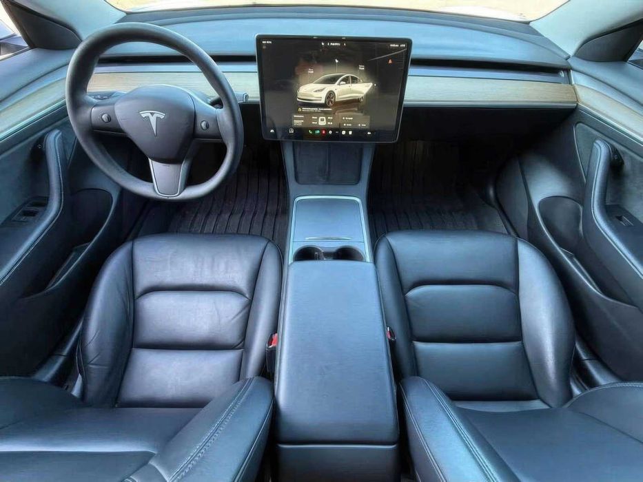 Tesla Model 3 Performance      2022