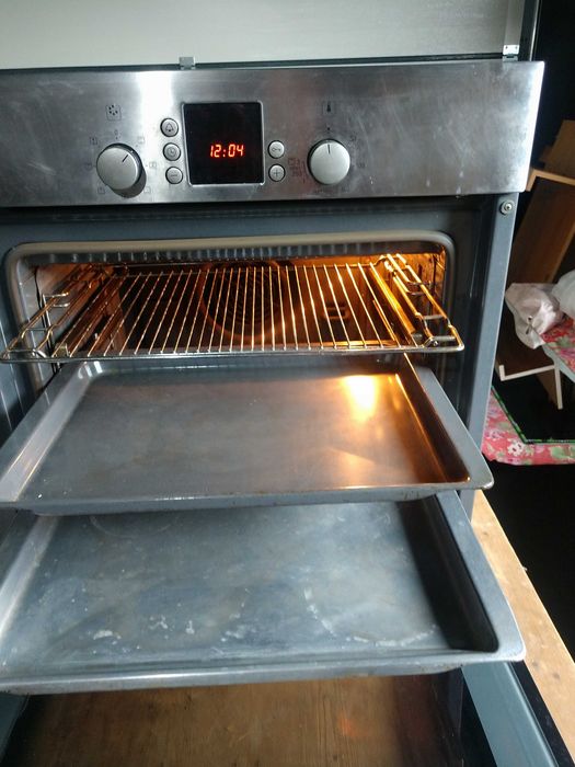 Духова шафа Bosch HBN43W3500