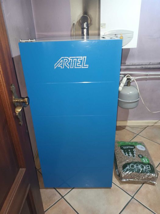 Caldeira A Pellets Boiler Com Limpeza Automática 24 kw - Artel