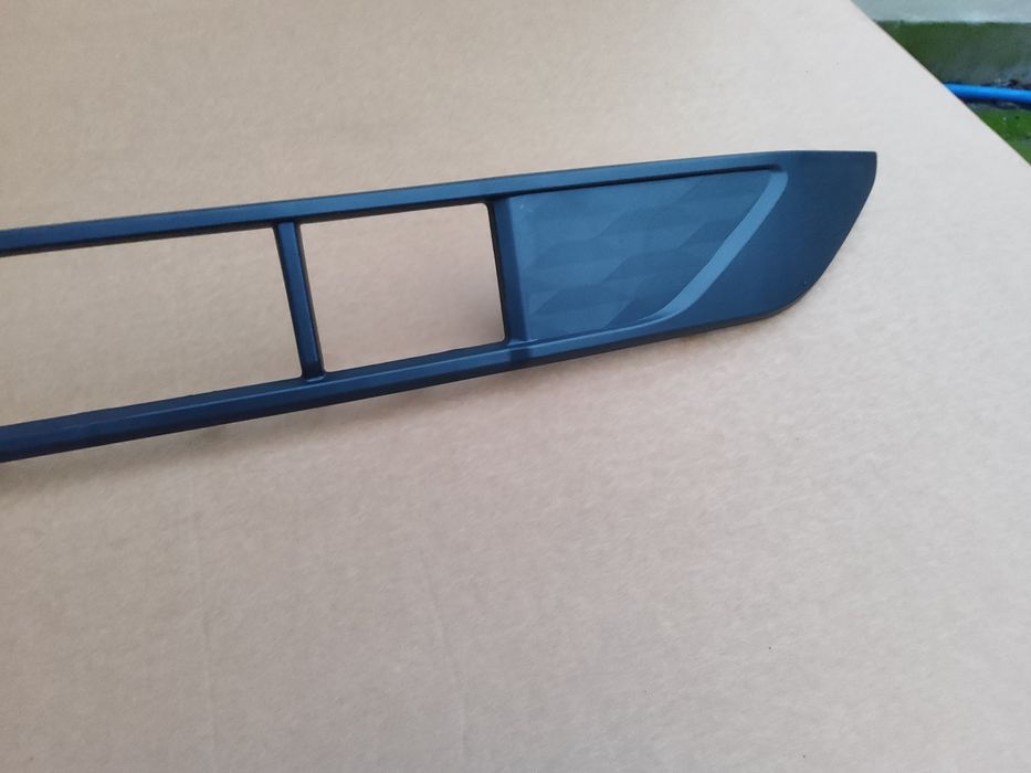 Решітка в бампер Ford F150 Lightning 2022-2025.