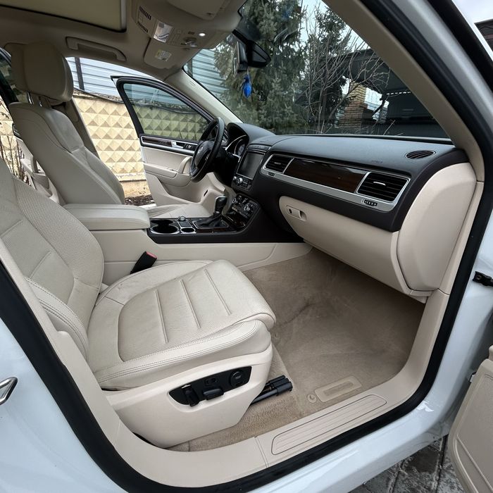 Vw Touareg  Надійний та комфортний з легендарним дизильним двигуном