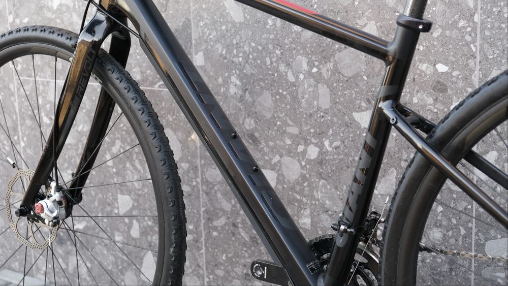 Гравійний велосипед Giant Revolt Shimano