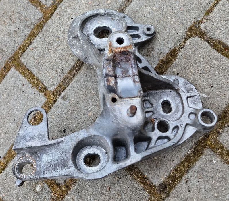 łapa silnika 4f0199351aa audi a6 c6