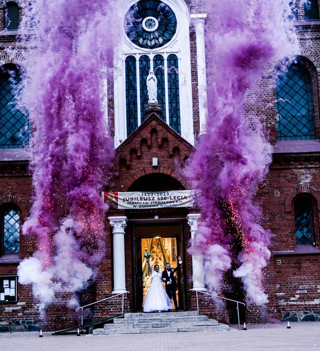 Ciężki dym/ fontanna/wiatraki iskier/ balony/miny dymne/biały miś