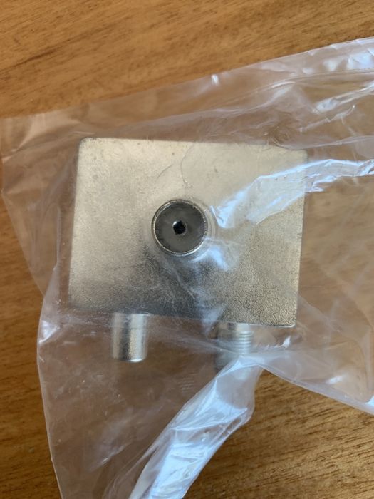 TV/Data Splitter64172216008193121