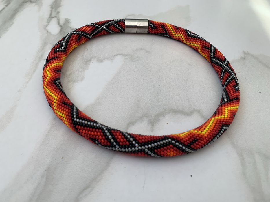 Джгути з бісеру