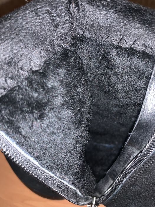 Продам чобітки чорні велюрові