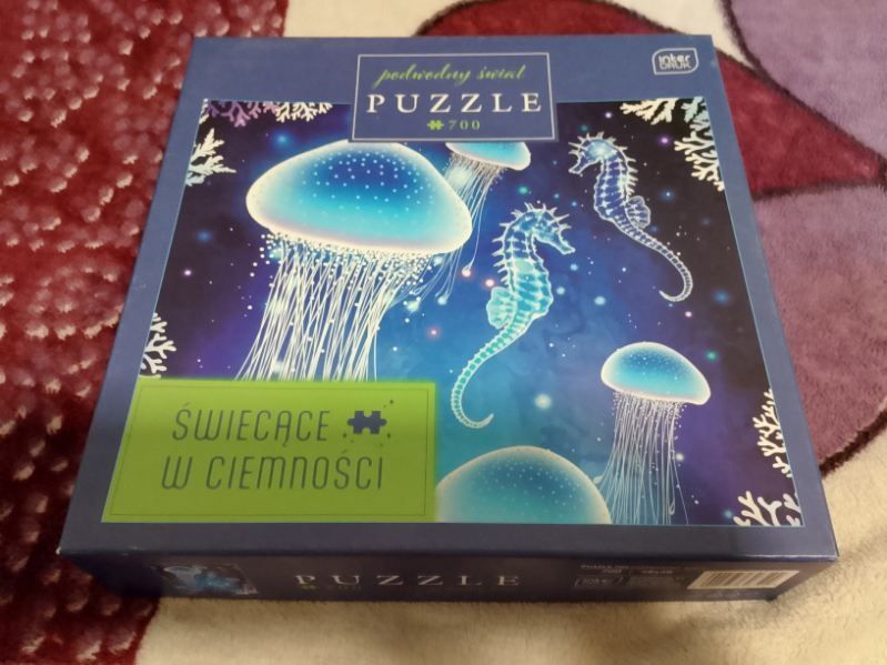 Puzzle świecące w ciemnosci, 700elementow