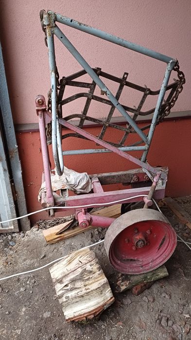 Плуг однокорпусний до мінітрактора