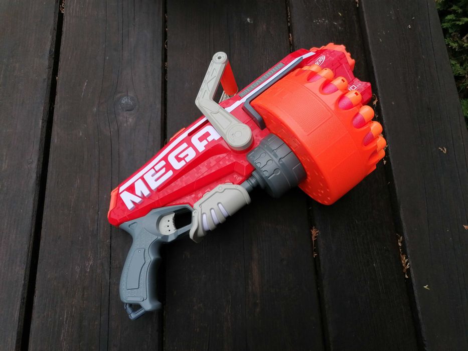 Strzelba Nerf N-Strike Mega Megalodon (Magazynek 20 strzałkowy)