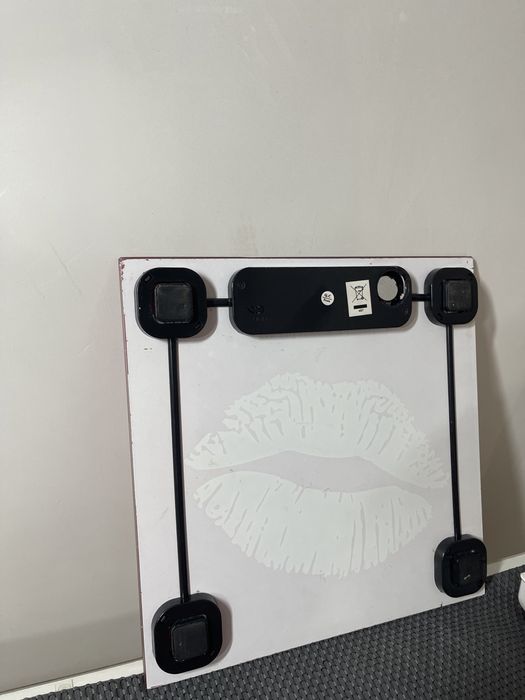 Ваги(є 4 на вибір)