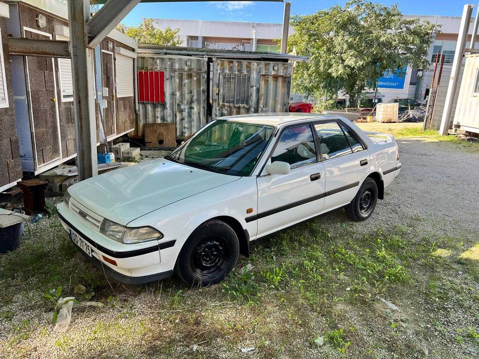 Toyota Carina II Sedan 1.6