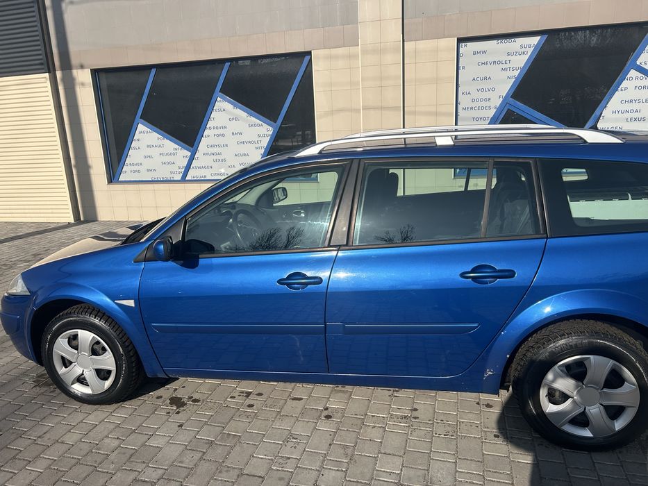 Продам авто в хорошем состоянии Renault megan2