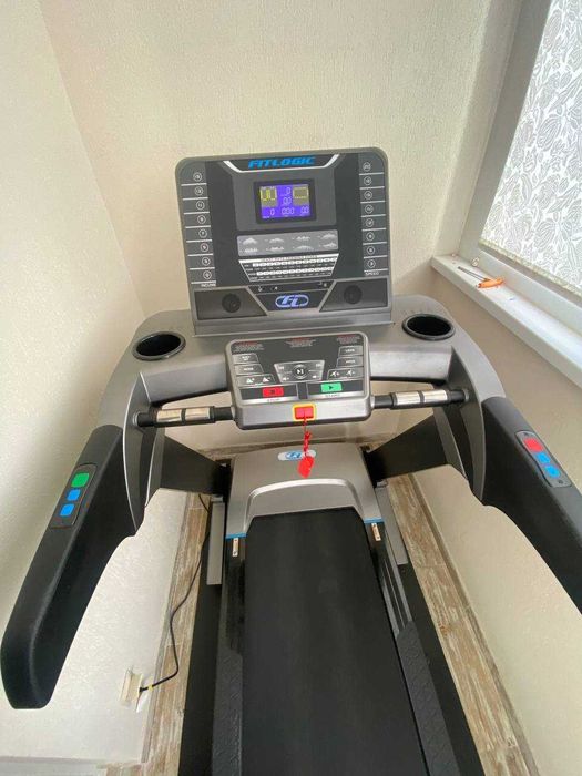 Бігова доріжка FitLogic T18C - вживана