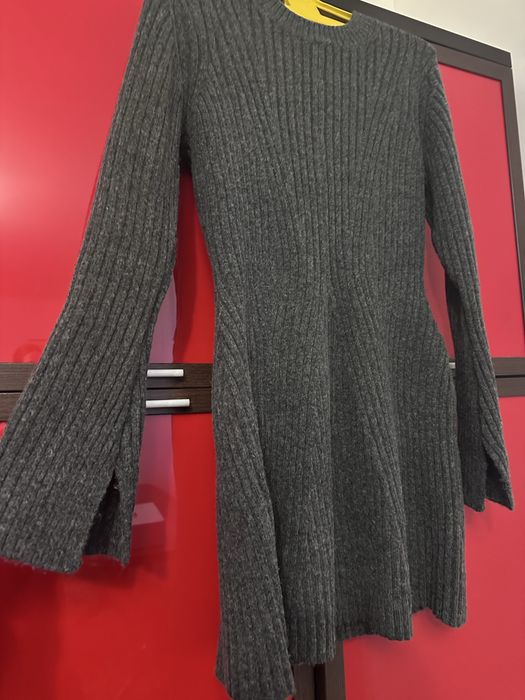 Вʼязане плаття від H&M